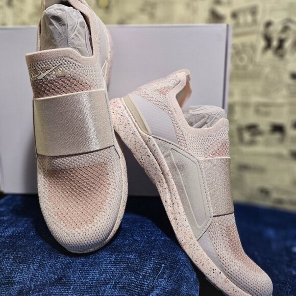 NEW APL Pink Salmon Techloom Bliss Running Shoes Men 9.5 Sea Salt - Picture 2 of 6